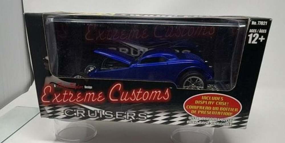 Hawk Thom Taylor Extreme Customs Swoop Coupe Diecast Vehicle